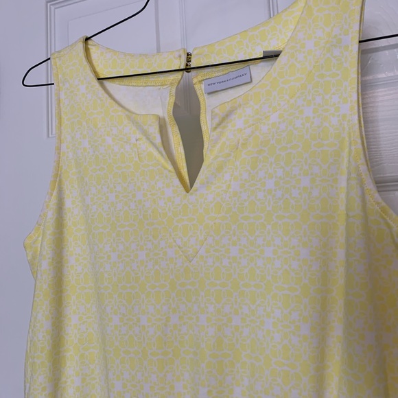 NWT NY & Company Yellow Romper, Sz XS - Picture 4 of 9